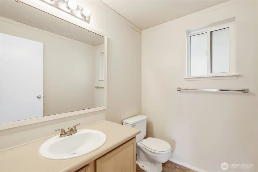 Property photo for 1319 Nw Slate Lane #107, Silverdale photo 14