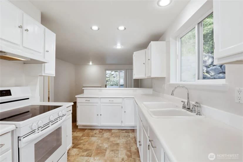 Property photo for 1319 Nw Slate Lane #107, Silverdale photo 10
