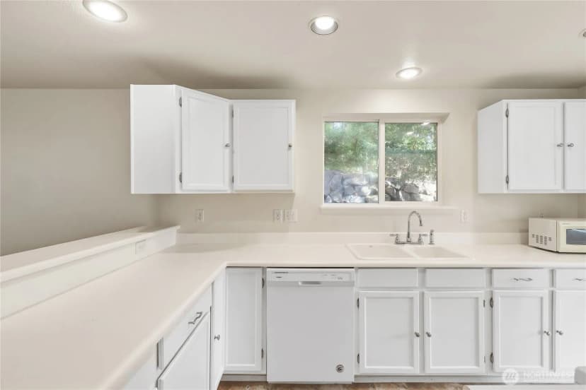Property photo for 1319 Nw Slate Lane #107, Silverdale photo 8