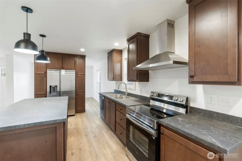 Property photo for 1110 B W Walnut, Centralia photo 5