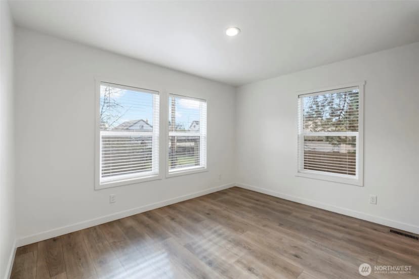 Property photo for 1110 B W Walnut, Centralia photo 12