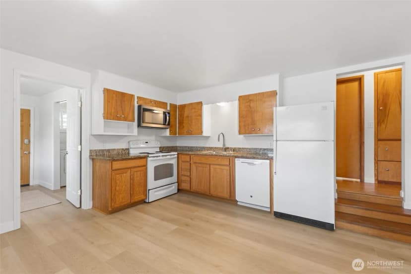 Property photo for 3118 Deer Island Drive E, Lake Tapps photo 7