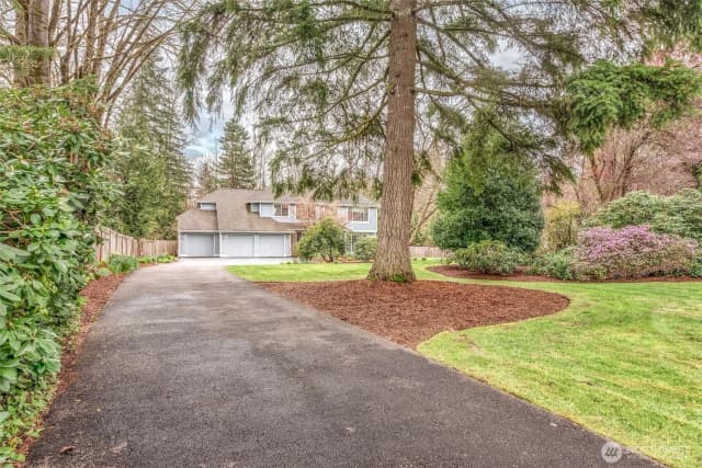 Property photo for 16904 237th Place Ne, Woodinville photo 2