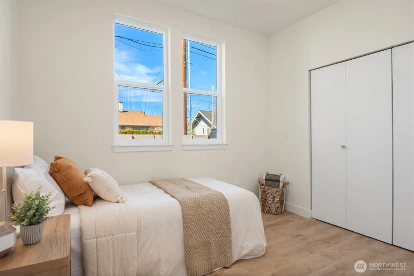 Property photo for 9846 62nd Avenue S #1, Seattle photo 18