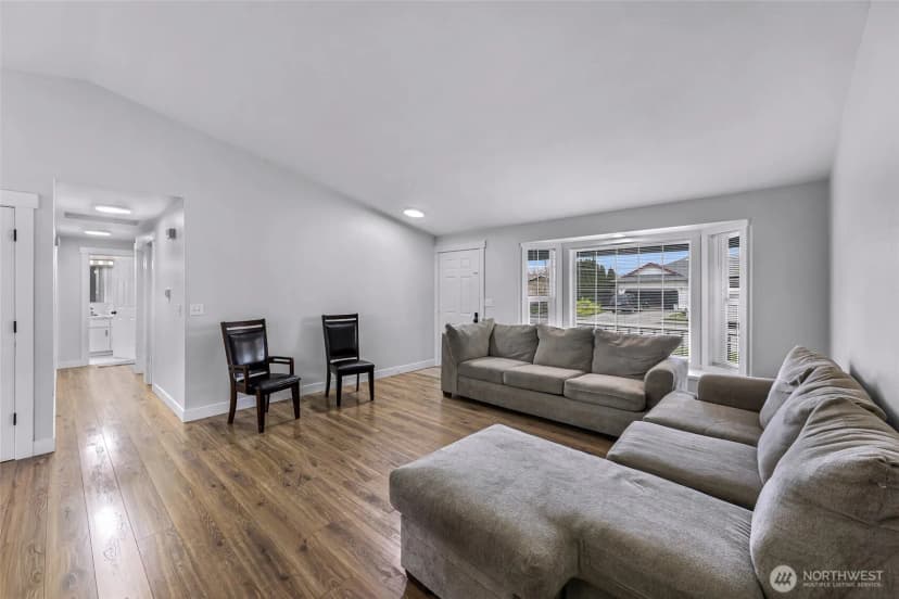 Property photo for 501 Shuksak Way, Everson photo 4