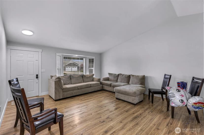 Property photo for 501 Shuksak Way, Everson photo 21