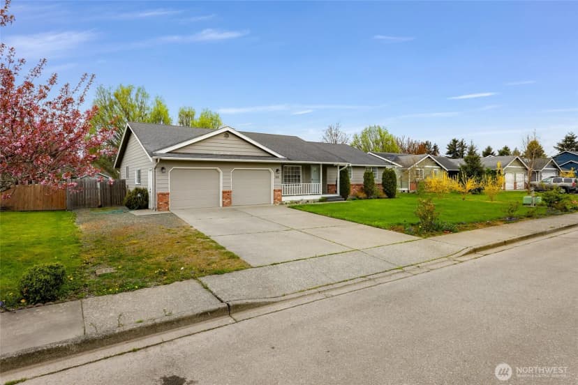 Property photo for 501 Shuksak Way, Everson photo 2