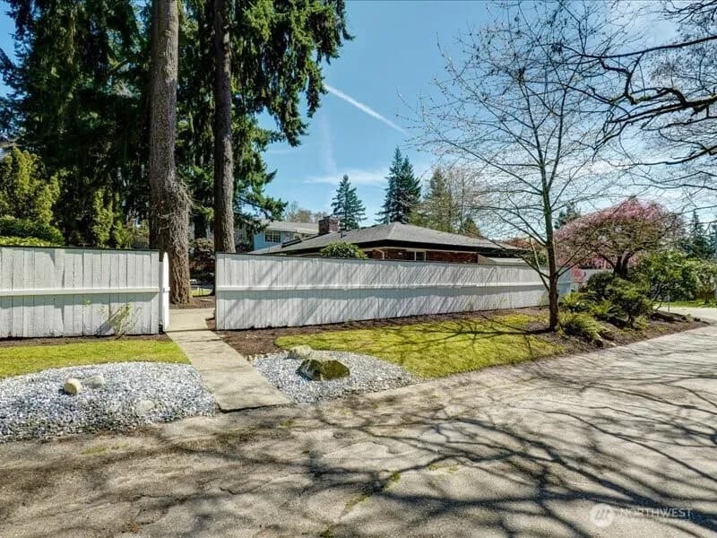 Property photo for 12404 Se 26th Place, Bellevue photo 31