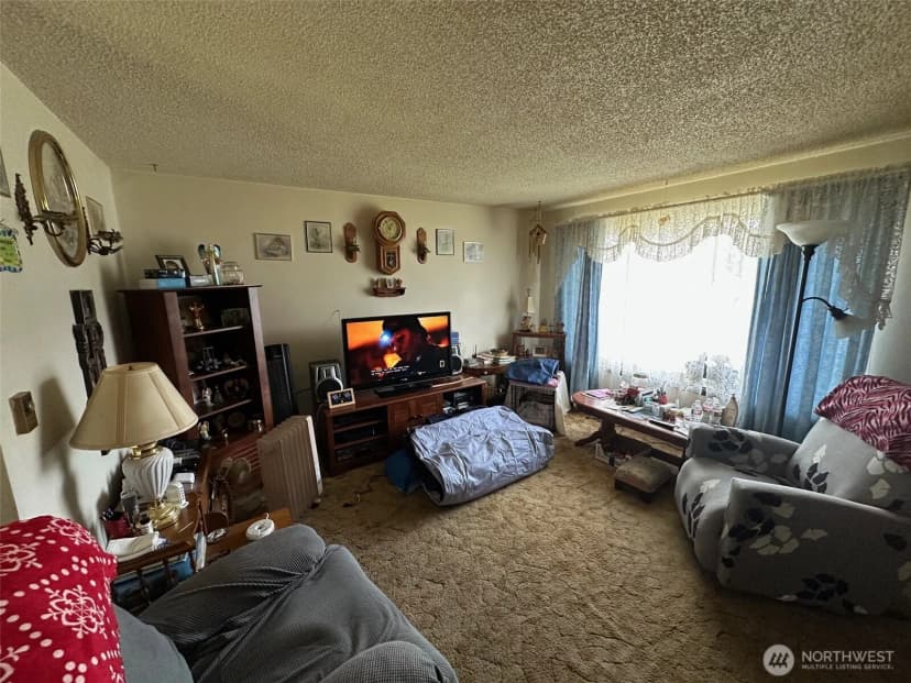 Property photo for 18302 A Street S, Spanaway photo 15