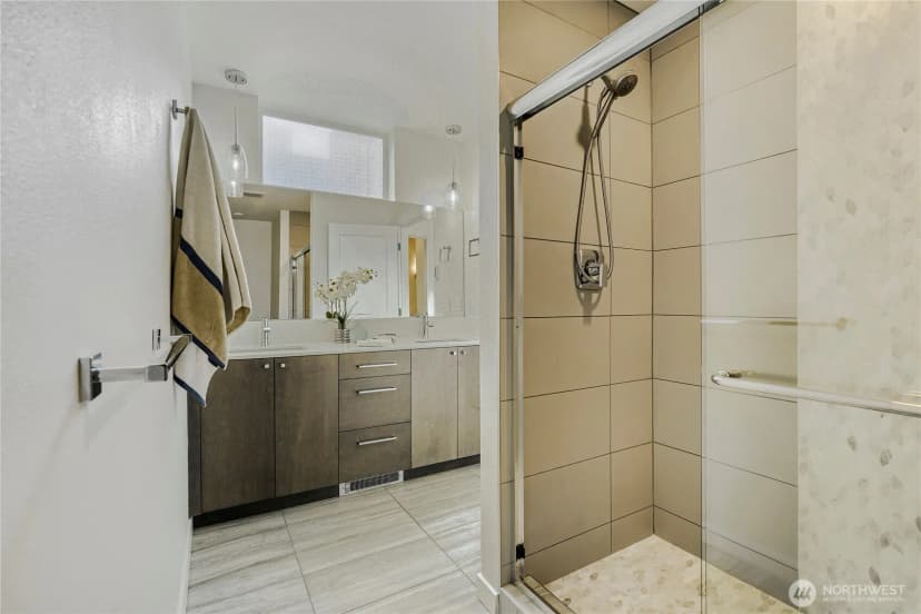 Property photo for 3070 Sw Avalon Way #g, Seattle photo 15