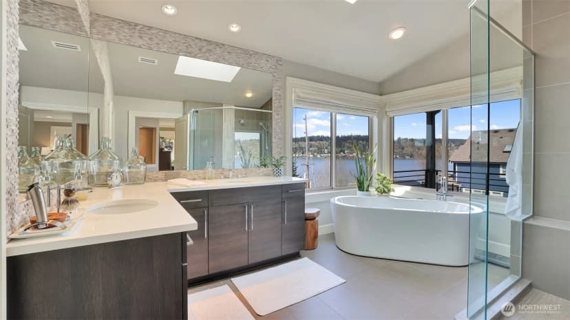 Property photo for 3319 Burnett Avenue N, Renton photo 34