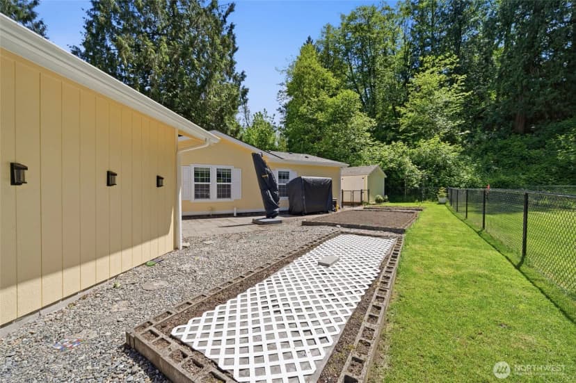 Property photo for 23805 67th Street E #6, Buckley photo 21