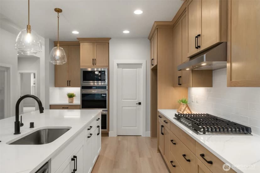 Property photo for 16402 30th Avenue E #5, Tacoma photo 12