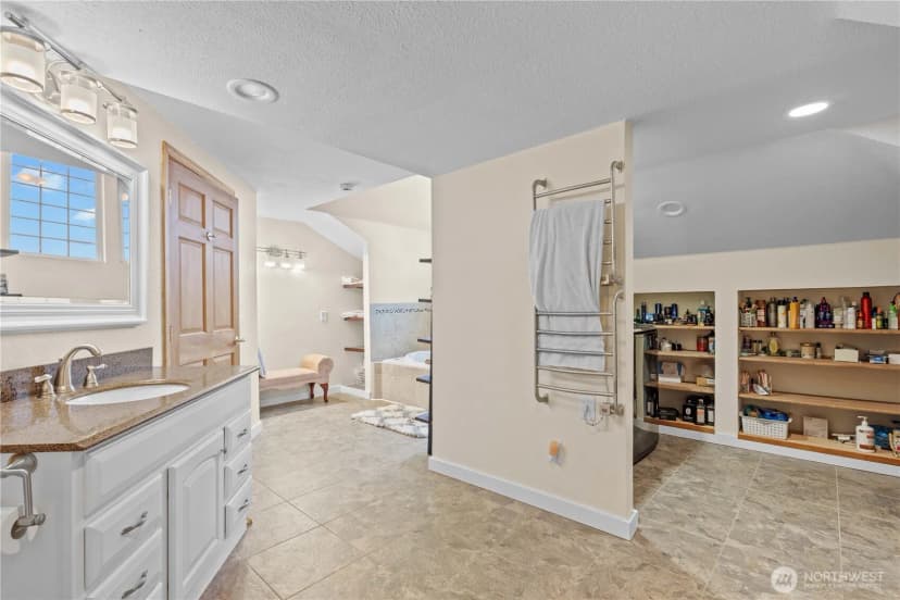 Property photo for 357 N Sylvia Street, Montesano photo 31