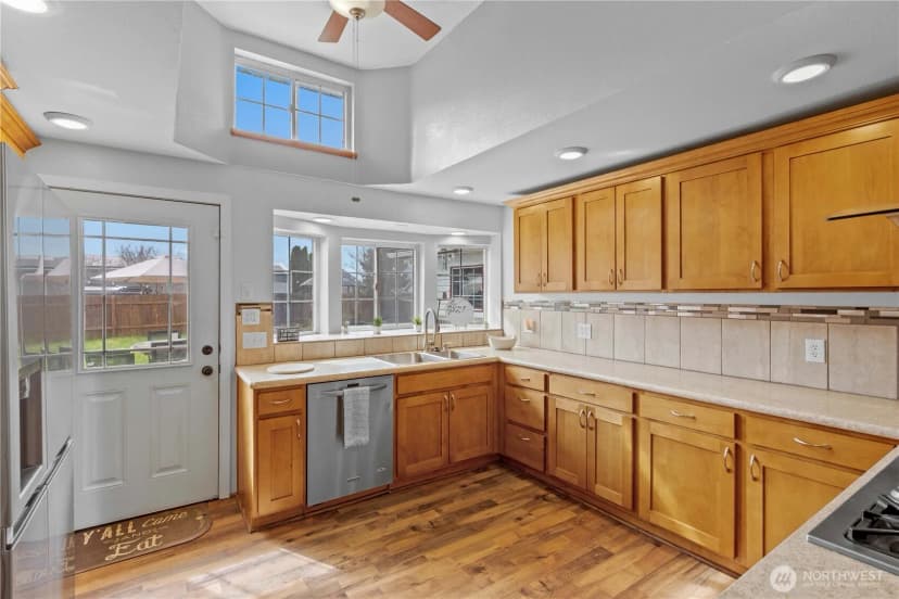 Property photo for 357 N Sylvia Street, Montesano photo 12
