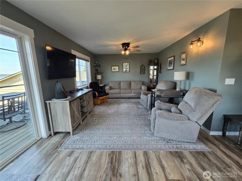 Property photo for 1106 Fairmount Ave, Shelton photo 22