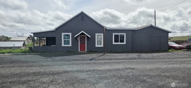 Property photo for 151 First Avenue, Hatton