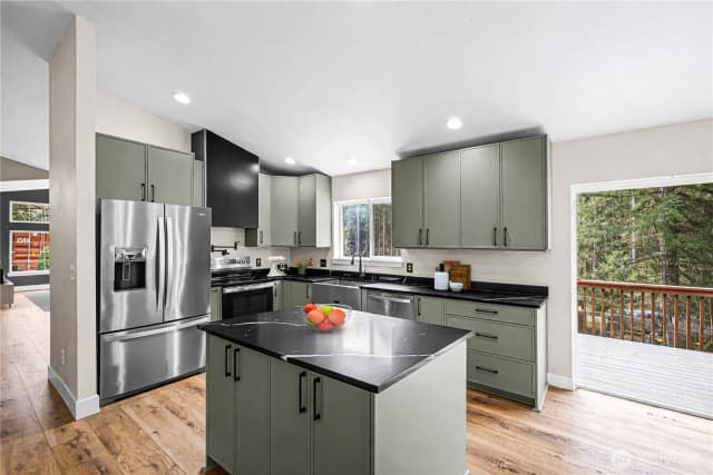 Property photo for 16918 134th St Nw, Gig Harbor photo 3