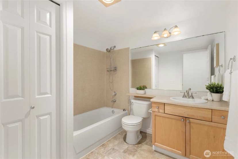 Property photo for 18501 Se Newport Way #h235, Issaquah photo 15