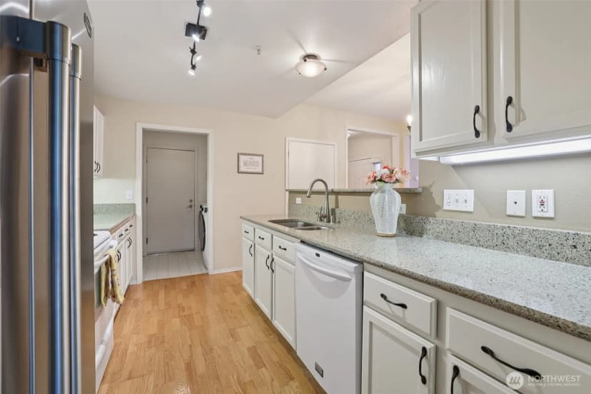 Property photo for 22537 Se 38th Terrace #1426, Issaquah photo 15