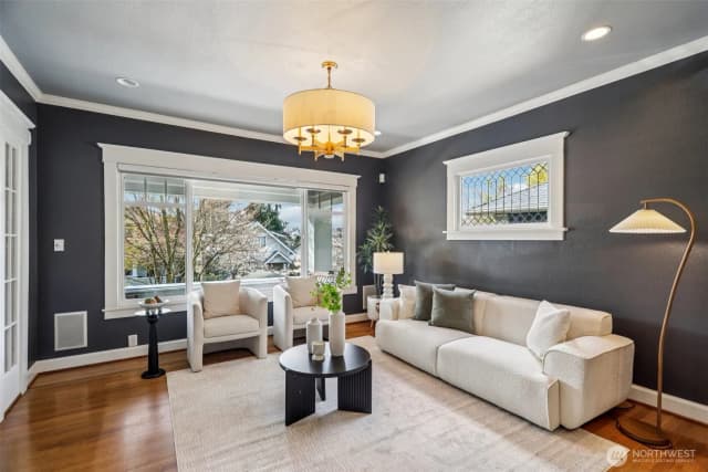 Property photo for 1606 33rd Avenue, Seattle photo 4