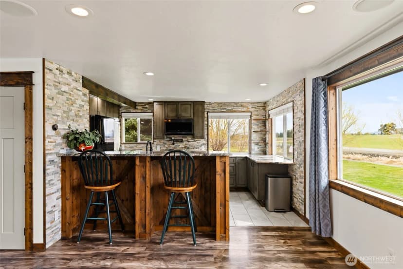 Property photo for 341 Robinson Canyon Road, Ellensburg photo 12