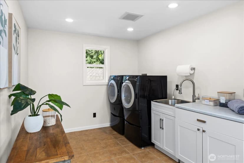 Property photo for 10601 242nd Place Sw, Edmonds photo 25
