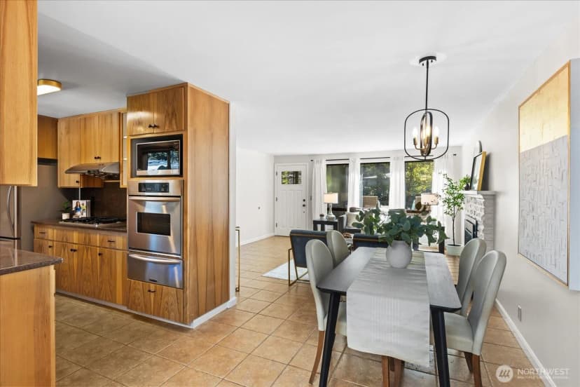 Property photo for 10601 242nd Place Sw, Edmonds photo 9