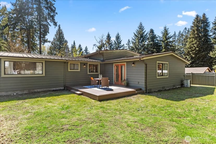 Property photo for 10601 242nd Place Sw, Edmonds photo 30