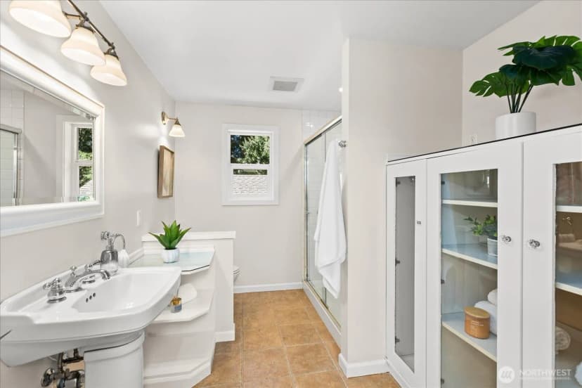 Property photo for 10601 242nd Place Sw, Edmonds photo 15