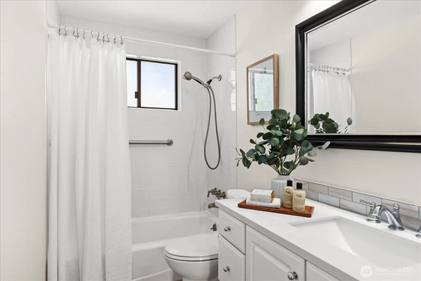 Property photo for 10601 242nd Place Sw, Edmonds photo 22