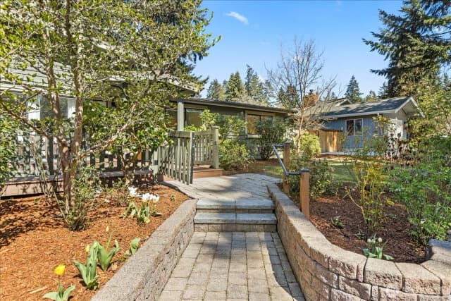 Property photo for 10601 242nd Place Sw, Edmonds photo 4