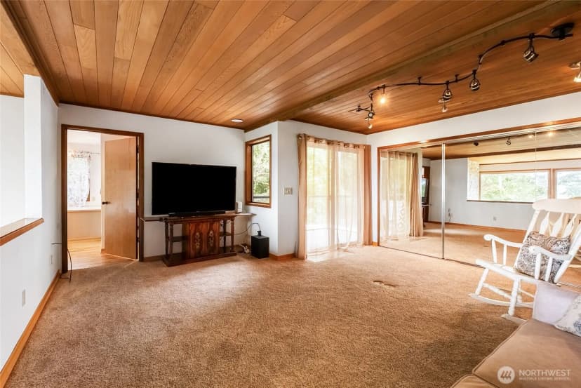 Property photo for 5408 Sunset Avenue, Anacortes photo 24