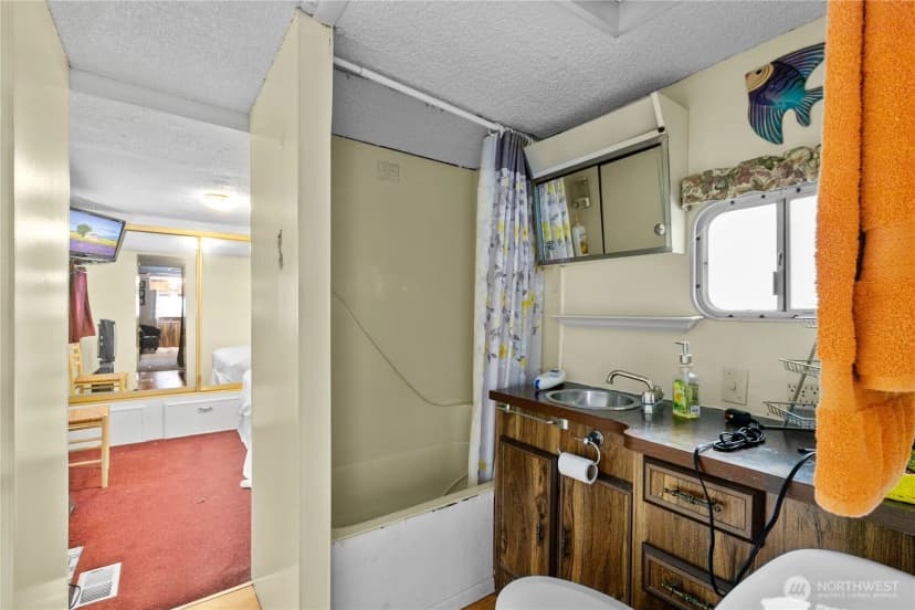 Property photo for 18545 W Big Lake Boulevard, Mount Vernon photo 18