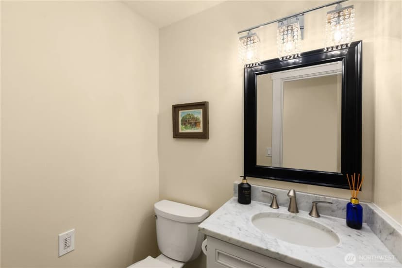 Property photo for 9525 Mercerwood Drive, Mercer Island photo 13
