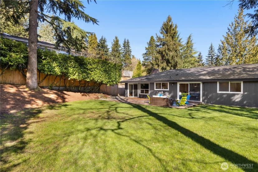 Property photo for 9525 Mercerwood Drive, Mercer Island photo 25