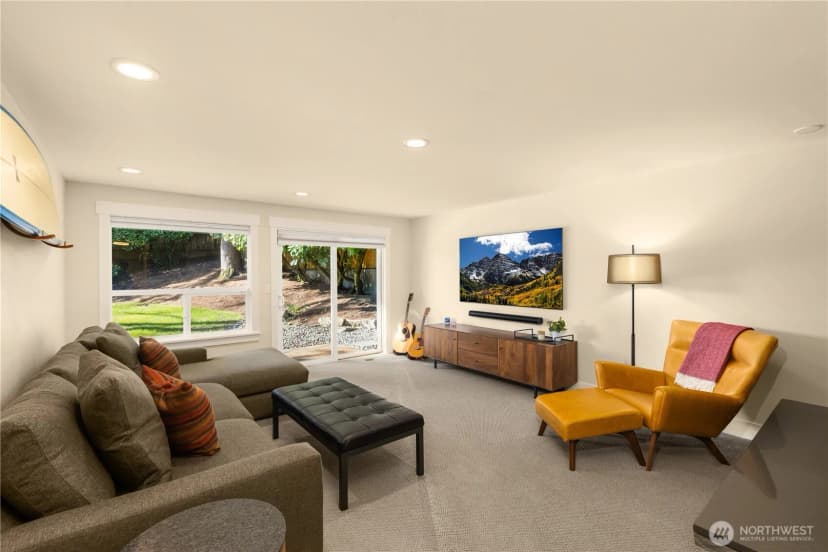 Property photo for 9525 Mercerwood Drive, Mercer Island photo 11