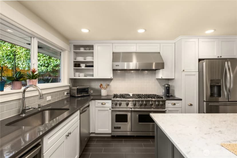 Property photo for 9525 Mercerwood Drive, Mercer Island photo 7