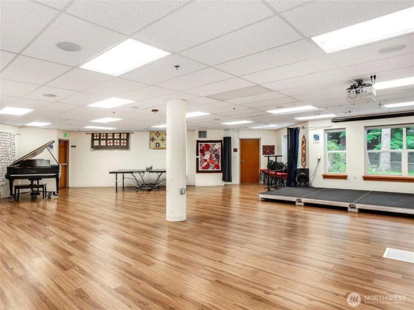 Property photo for 1648 152nd Avenue Ne #w306, Bellevue photo 9