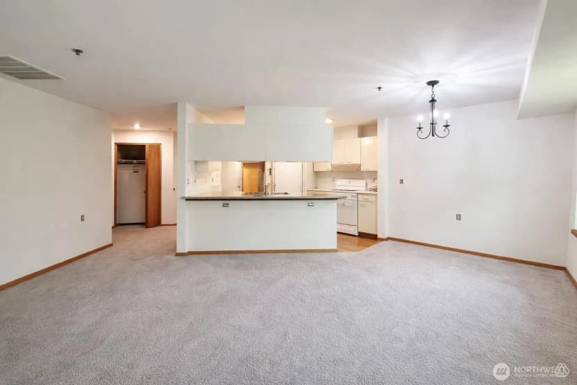 Property photo for 1648 152nd Avenue Ne #w306, Bellevue photo 18