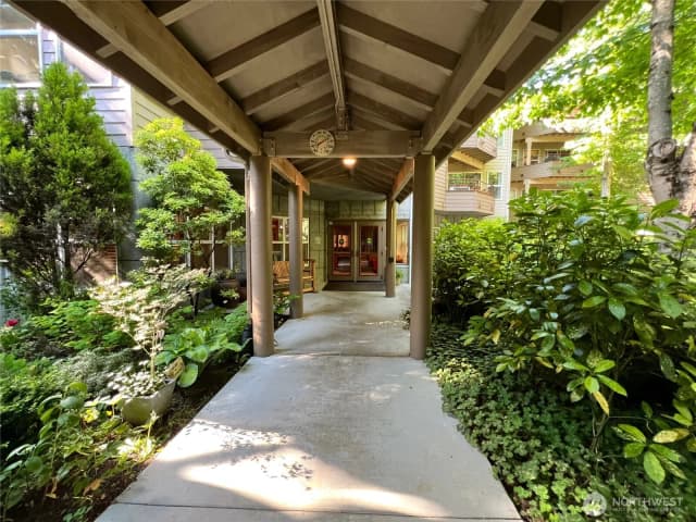 Property photo for 1648 152nd Avenue Ne #w306, Bellevue photo 4