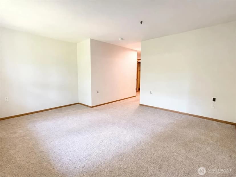 Property photo for 1648 152nd Avenue Ne #w306, Bellevue photo 32