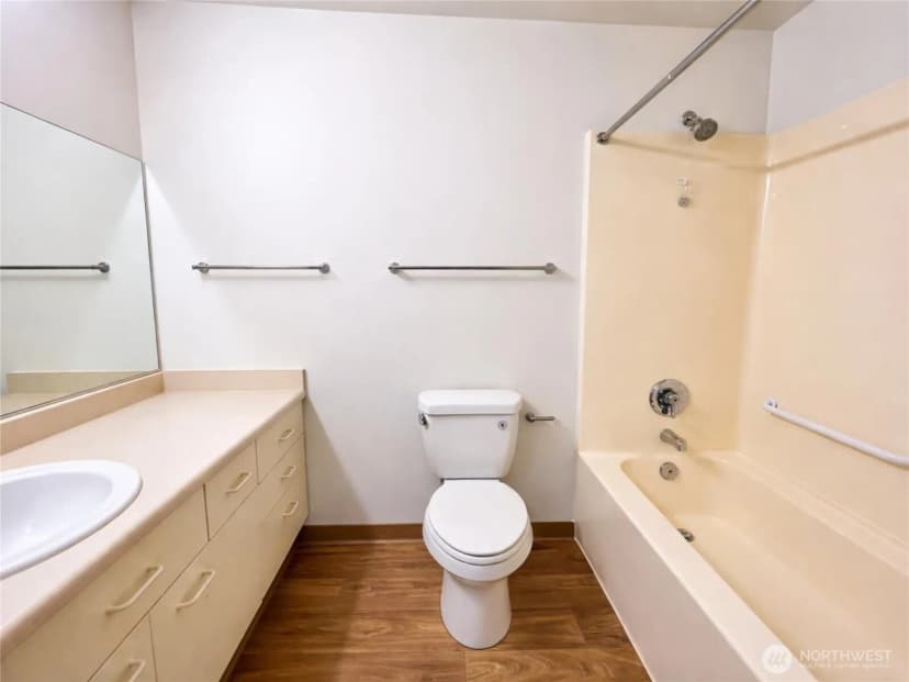 Property photo for 1648 152nd Avenue Ne #w306, Bellevue photo 21