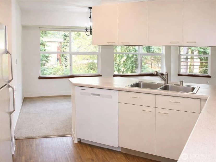 Property photo for 1648 152nd Avenue Ne #w306, Bellevue photo 20