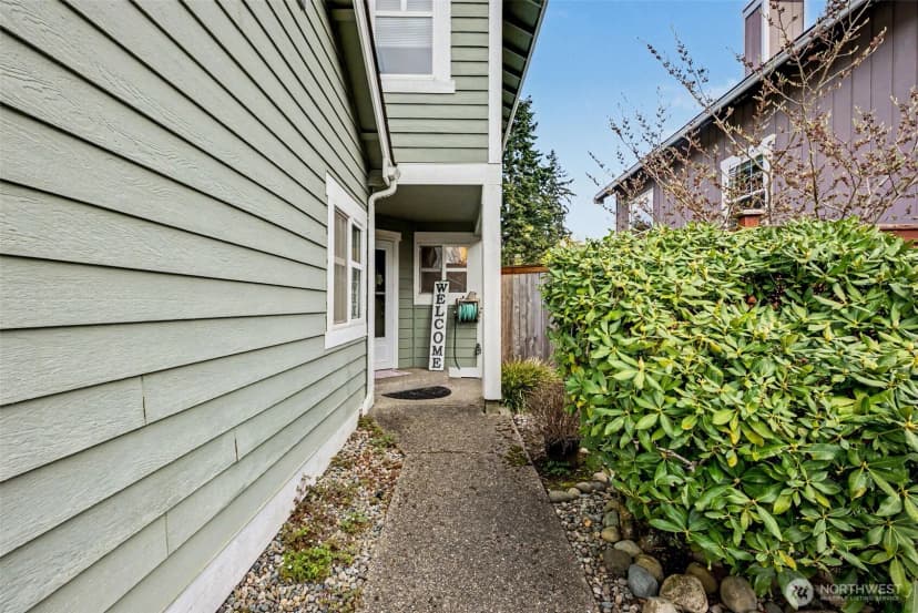 Property photo for 5520 Cricket Ln Se, Lacey photo 3