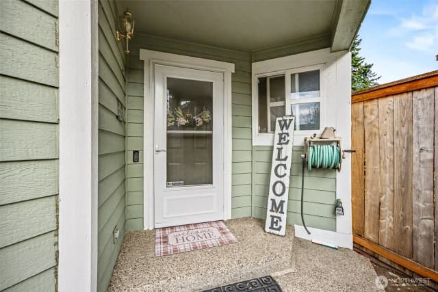 Property photo for 5520 Cricket Ln Se, Lacey photo 4