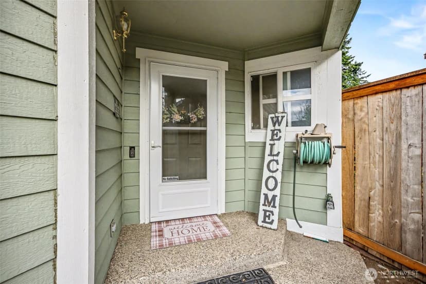 Property photo for 5520 Cricket Ln Se, Lacey photo 4
