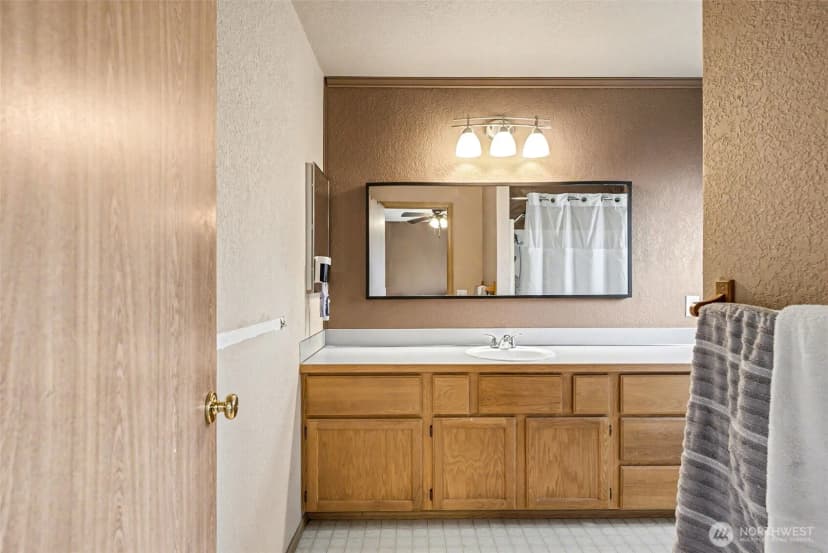 Property photo for 5520 Cricket Ln Se, Lacey photo 15
