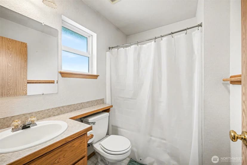 Property photo for 5520 Cricket Ln Se, Lacey photo 18
