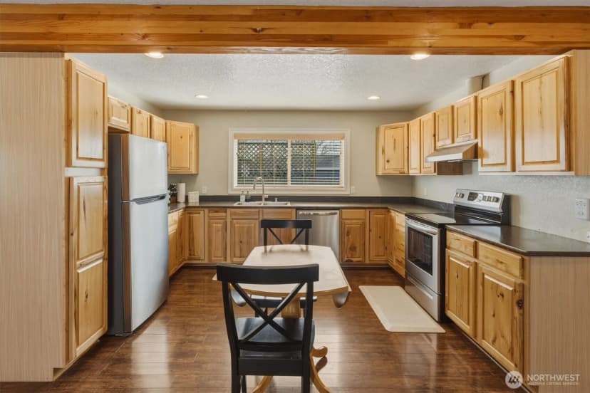 Property photo for 1215 30th Avenue, Longview photo 9